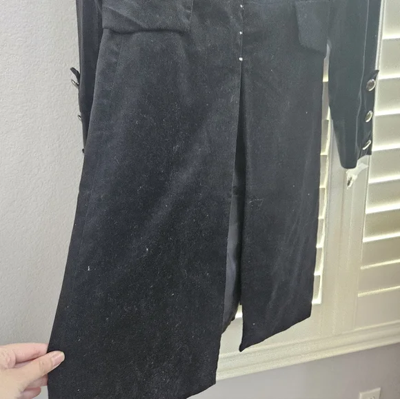 Newport News Elegant Black Military-Style Women's Coat - Picture 7 of 14